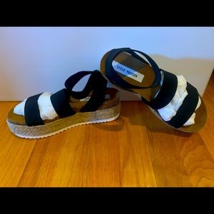 Steve Madden Kimmie - Brand New- Size 7